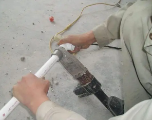 鹤山漏水维修电话